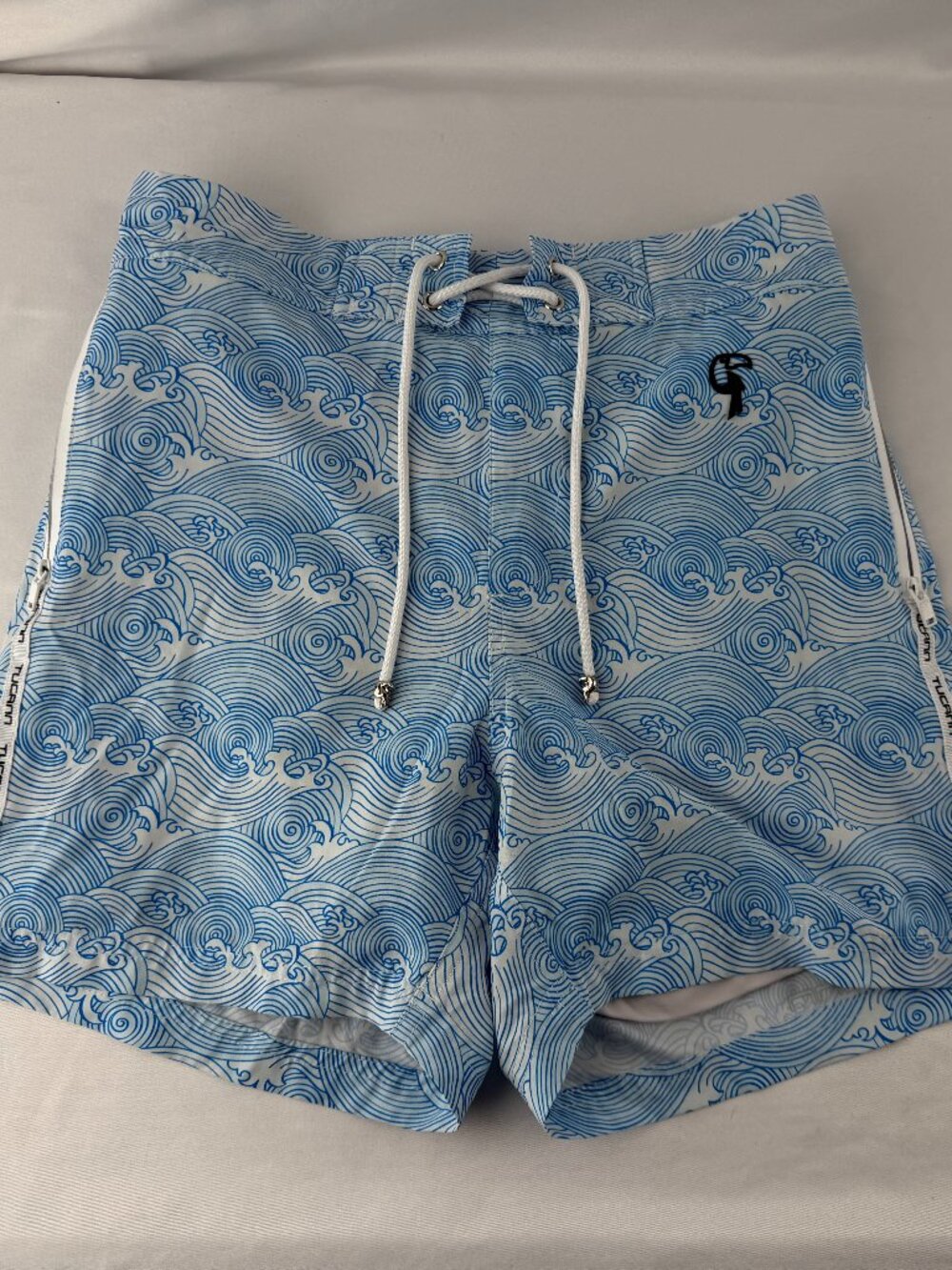 Tucann Men's Blue Wave Swim Shorts Size Medium Drawstring Swim Trunks